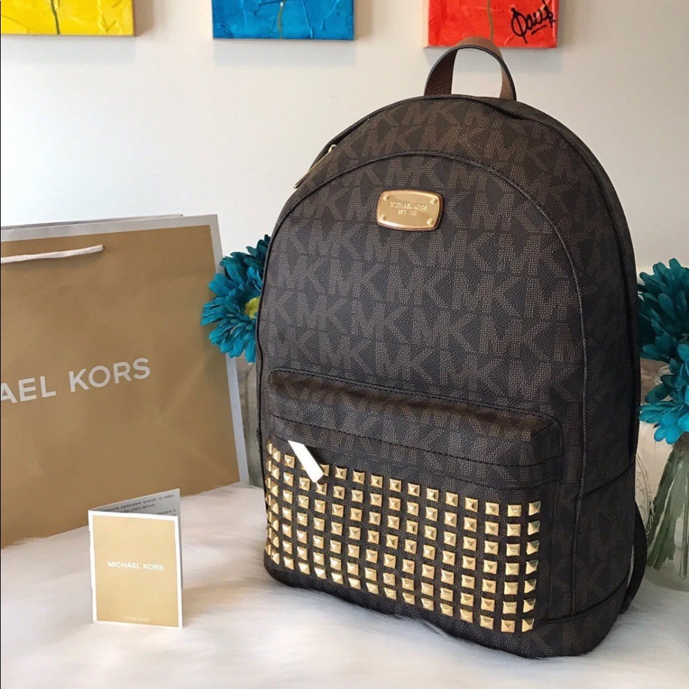 🚫ᔕoᒪᗪ🚫Michael Kors brown studded backpack